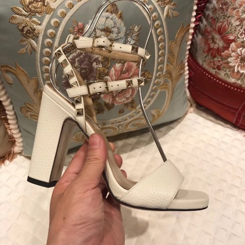 Valentino Sandals 001